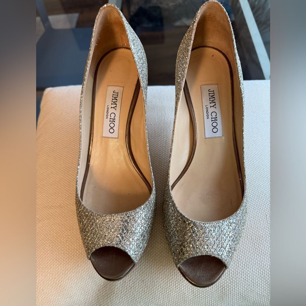 Jimmy Choo Isabel Metallic Gold/Champagne Glitter Peep Toe Pump. Size 38.